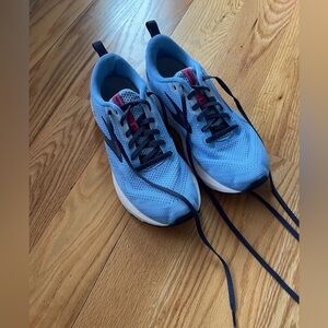 Brooks Revel 6